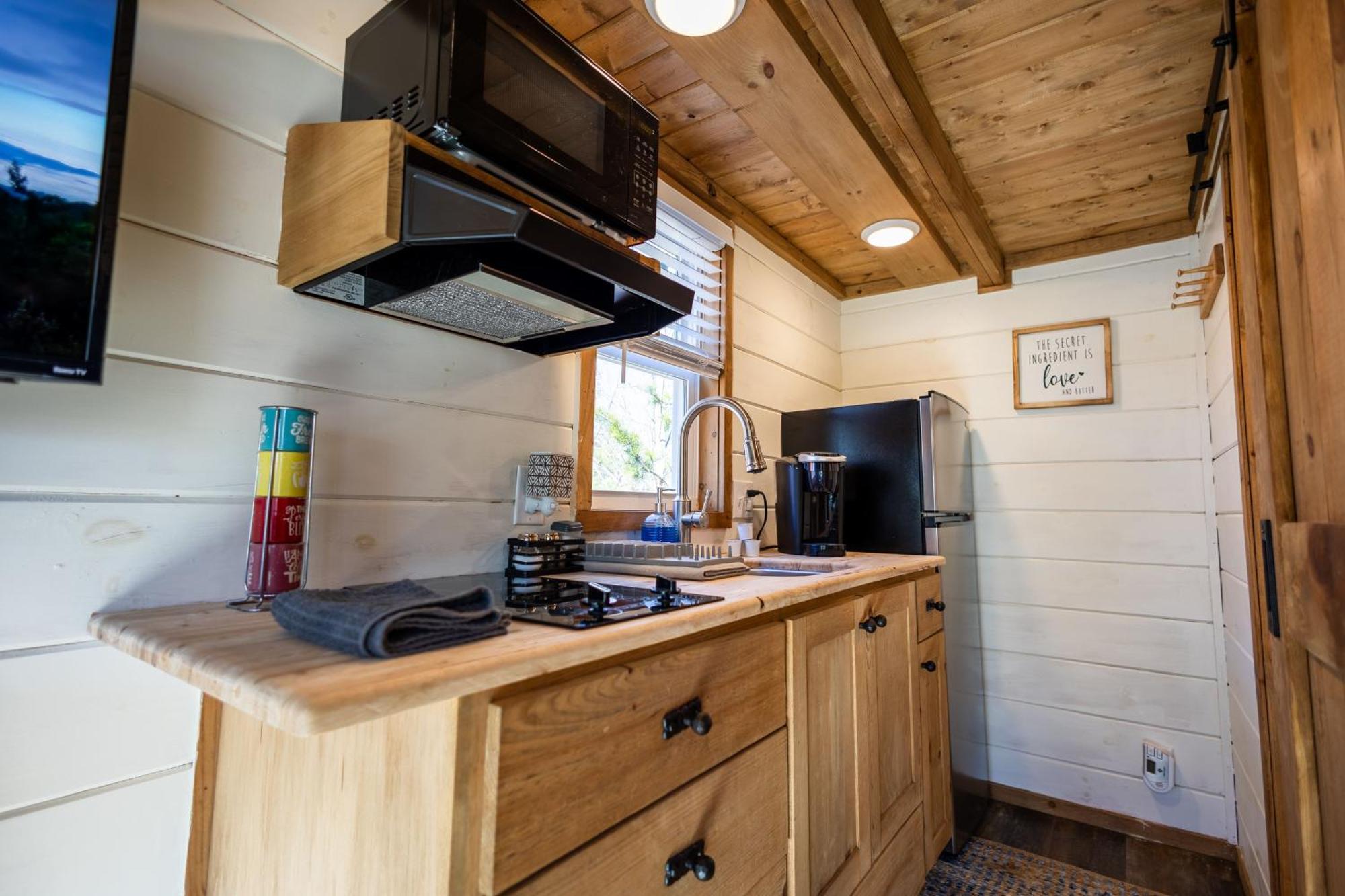 Sojourn Lodging Sevierville Bagian luar foto