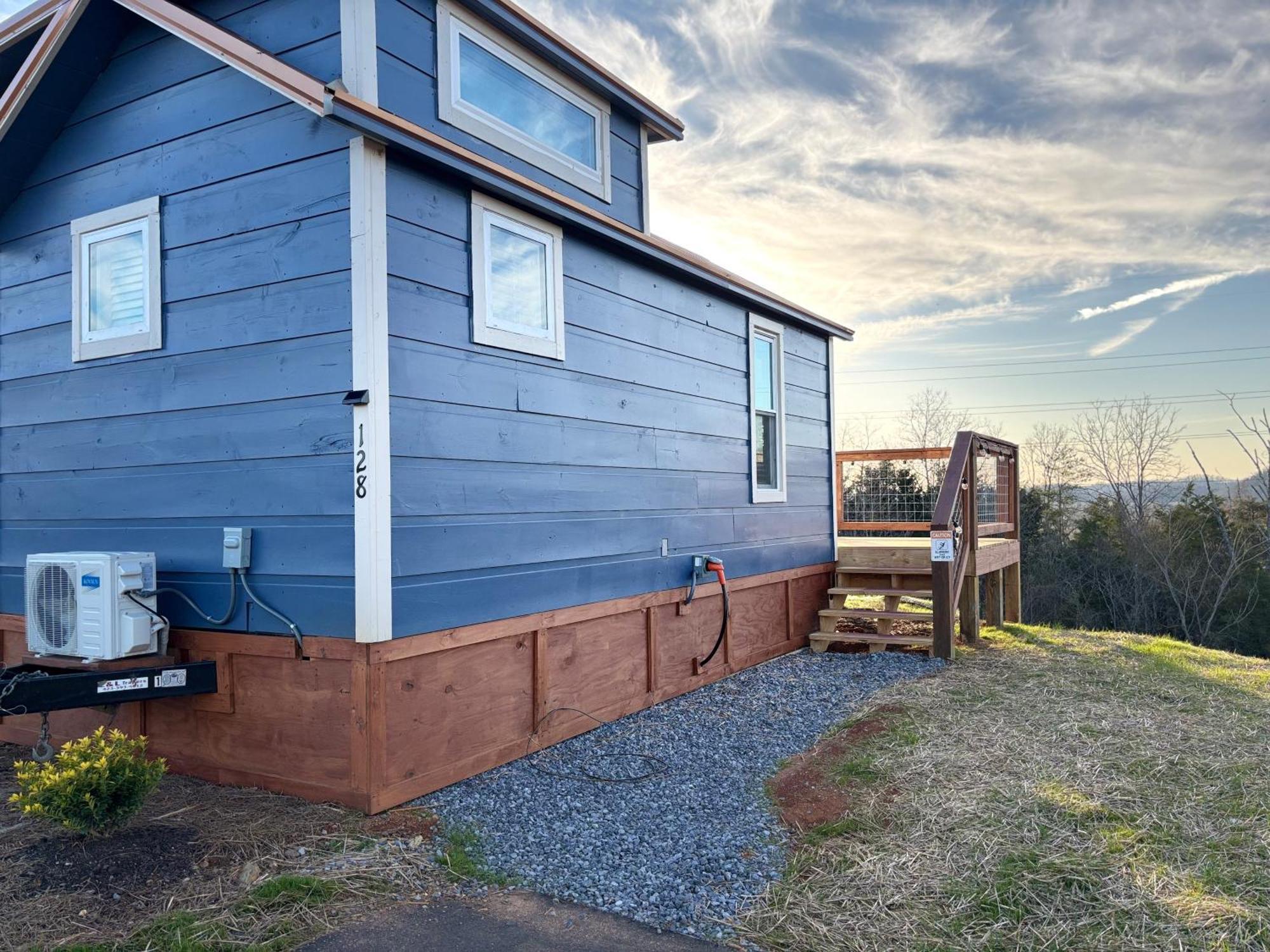 Sojourn Lodging Sevierville Bagian luar foto