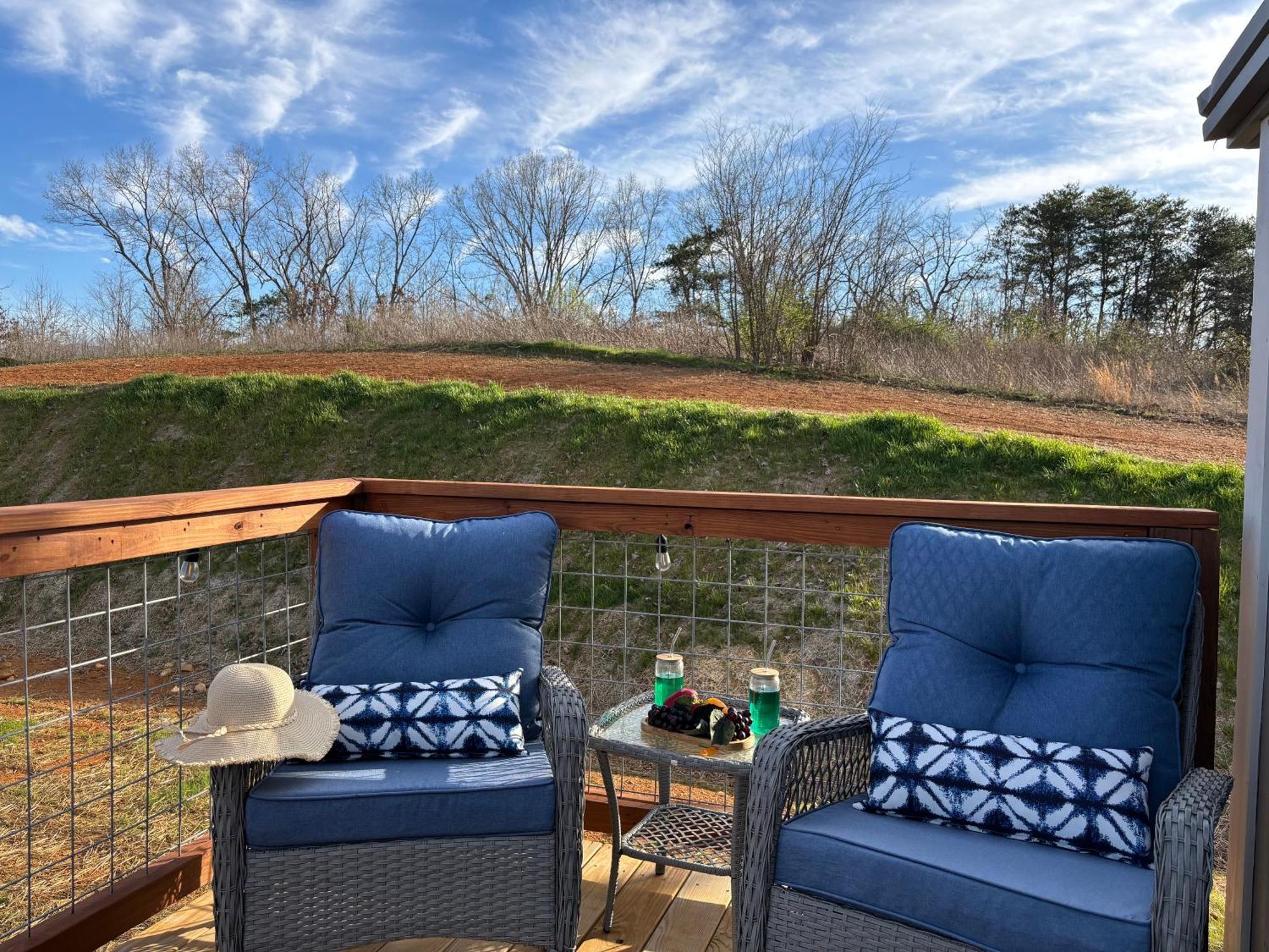 Sojourn Lodging Sevierville Bagian luar foto